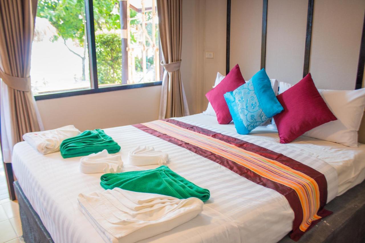 Phi Phi Nice Beach Resort Ngoại thất bức ảnh