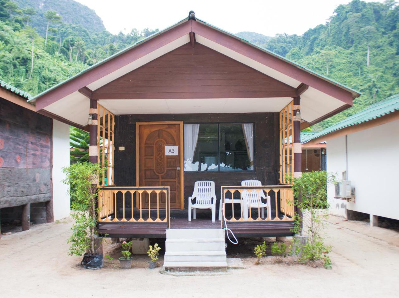 Phi Phi Nice Beach Resort Ngoại thất bức ảnh